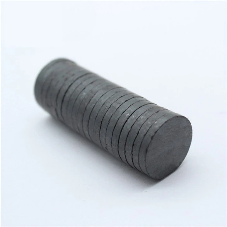 Custom Y35 Ferrite Round Disc Magnets – Factory Direct Supply